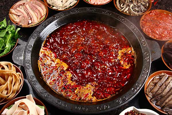 pg模拟器免费玩:阴历新年接近年货阛阓带你感触民间传统文明魅力